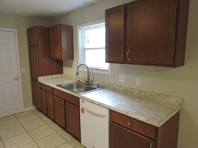 Photo - 150 W Old Mill Way
