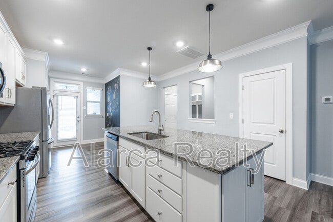 Photo - 113 Synandra Dr