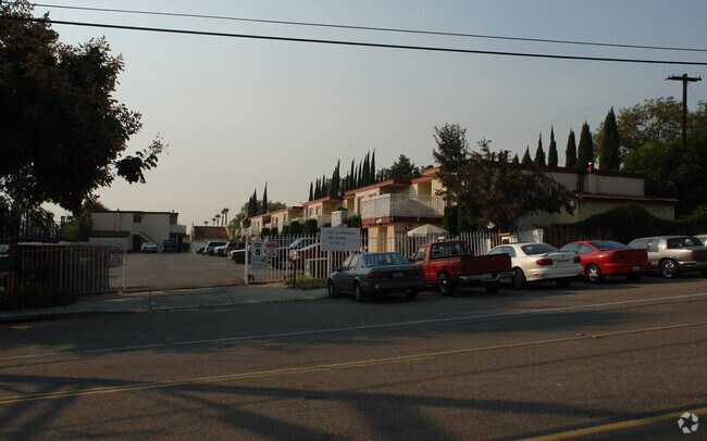 Photo - Vista de Helix Apartments