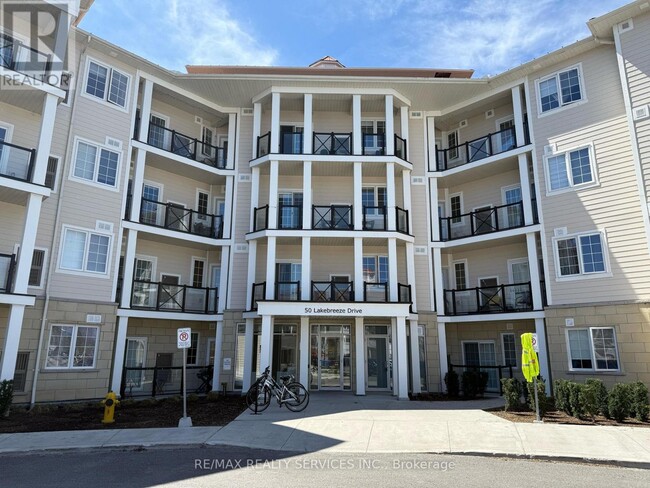 Photo - 50 Lakebreeze Dr Unit 229