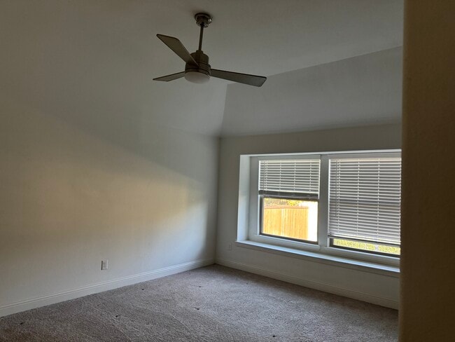 Photo - 227 Tallgrass Dr