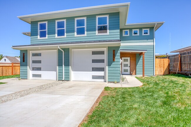 Photo - 1205 Fuller St Unit Fuller 1205B