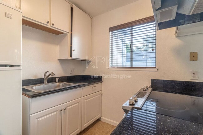 Photo - 445 Almond Dr Unit Apt 144