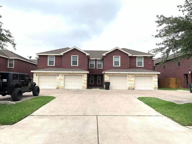 Building Photo - 202 S 48th Ln Rental