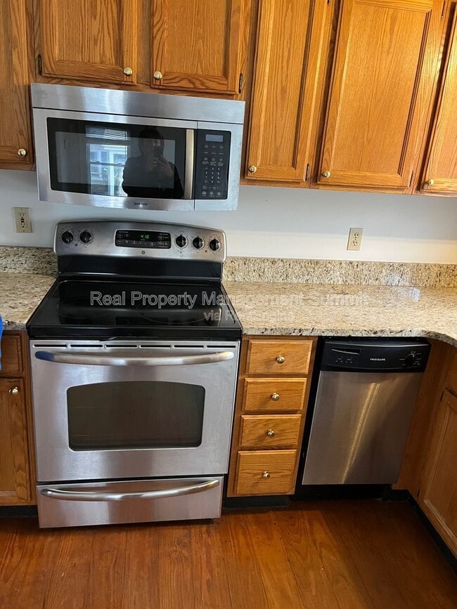 Photo - 10 Fayette St