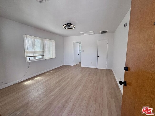 Photo - 2506 1/2 W 85th St Unit 2506 1/2