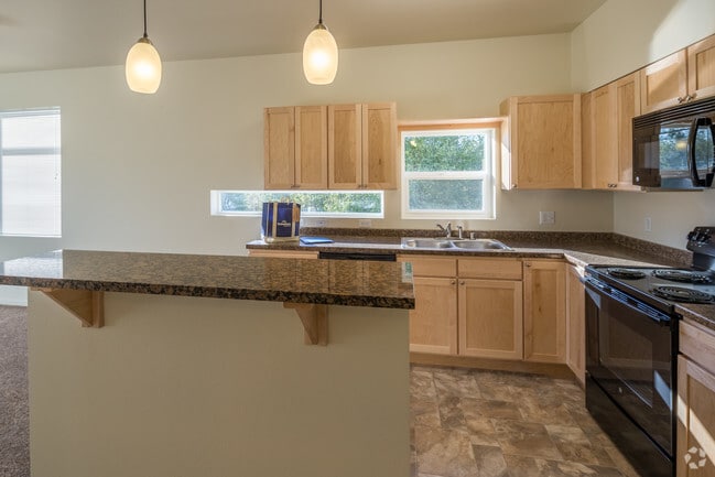 Kitchen - The Residences at Northwood LLC