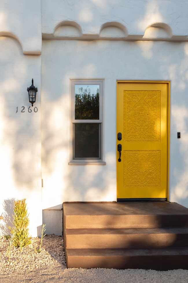 Building Photo - 1260 S Ridgeley Dr Rental