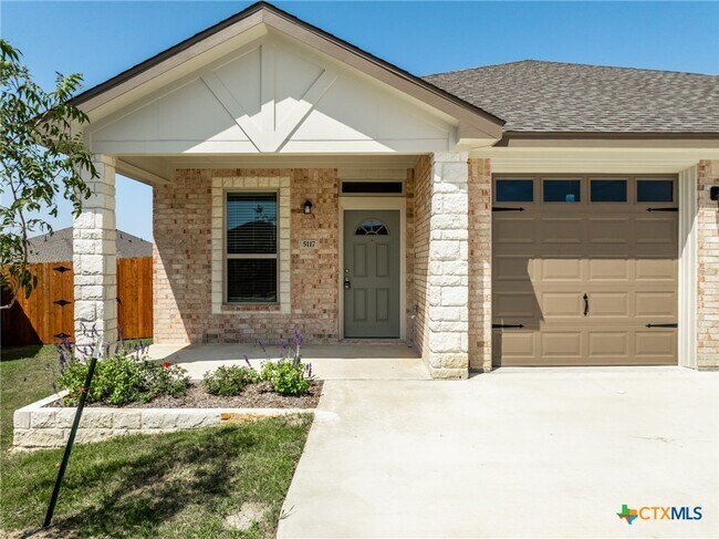 Photo - 5117 Rose Petal Ct