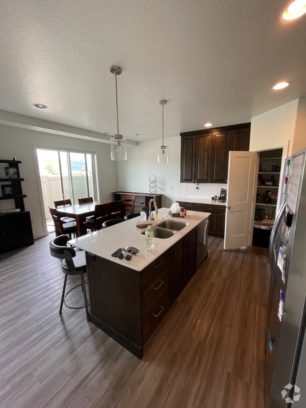 Building Photo - 1874 Jax Wy Rental