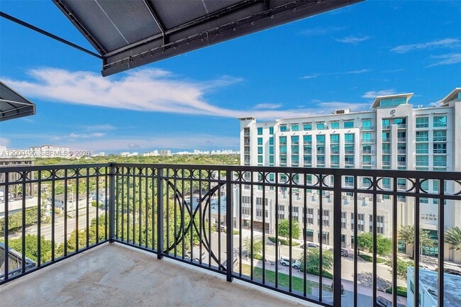 Photo - 301 Altara Ave Unidad 832