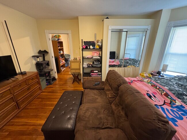 5 Blake St Unit 1A
