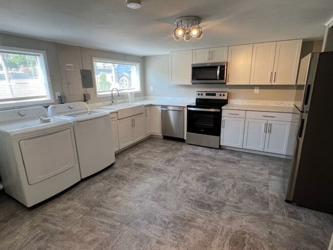 Photo - 1314 Red Apple Rd Unit 1314 Red Apple Rd #B