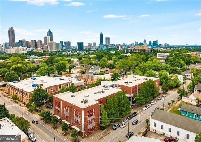 Photo - 572 Edgewood Ave NE Unidad 107