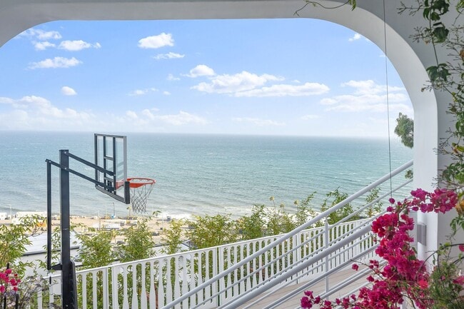 Photo - Blue Horizon House