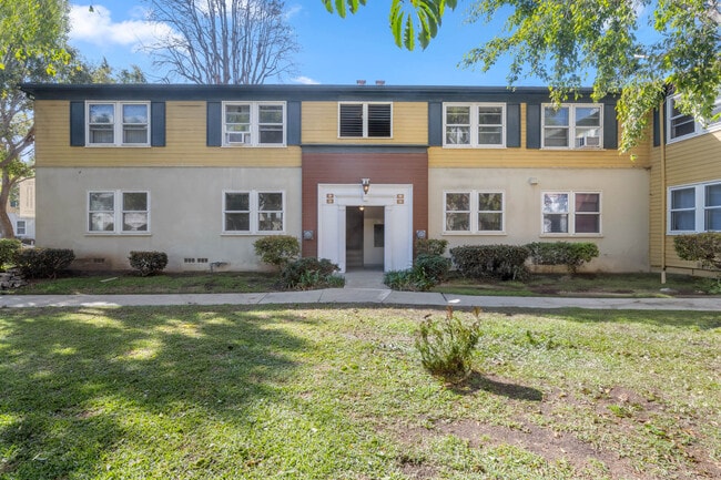 Photo - 8800.5 Belford Ave Unidad 8800.5