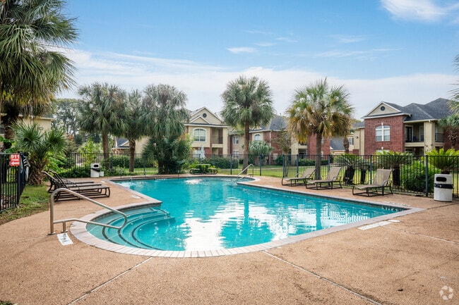 Swimming Pool - Brazoswood