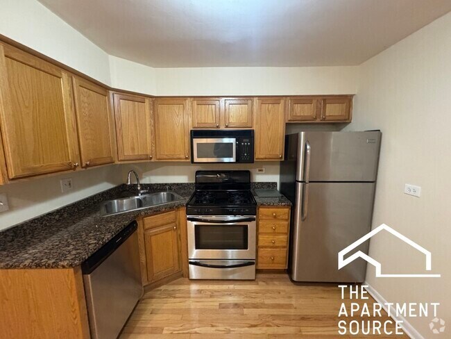Building Photo - 4056 N California Ave Unit 2C Rental