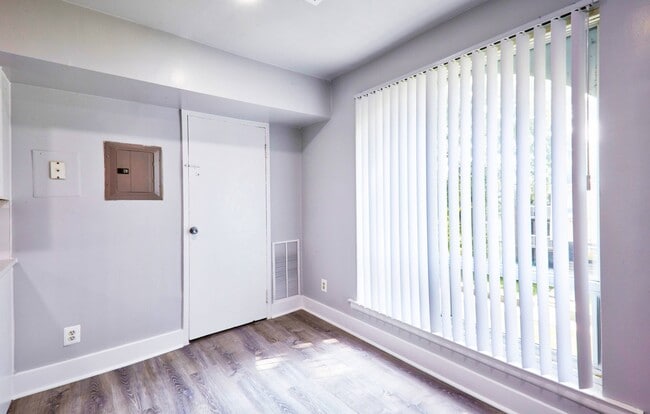 Bright Breakfast Nook