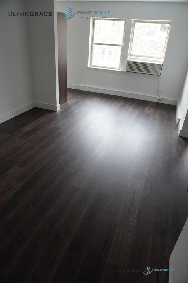 Building Photo - 0 bedroom in Chicago IL 60660 Unit 209