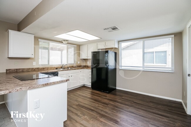 Photo - 2312 E Commonwealth Ave