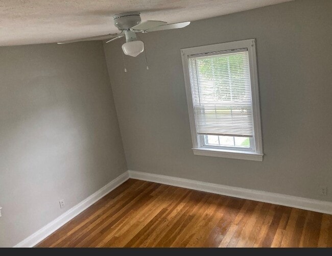 4705 Bellevue Ave Unit B4