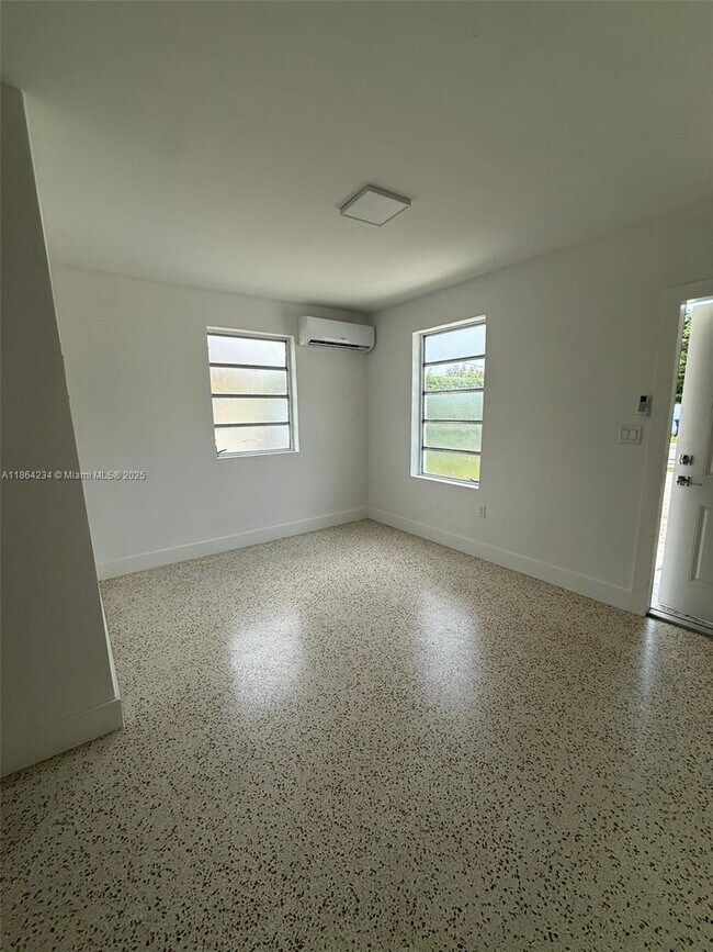 Photo - 2786 SW 31st Pl Unit 2786