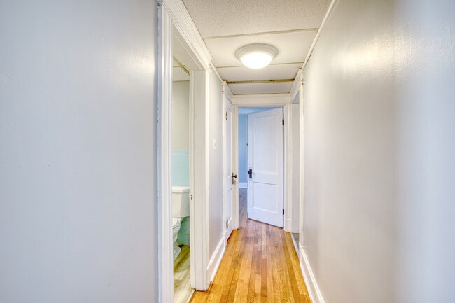 Photo - 226 Ledgeside Ave Unit 2nd FL