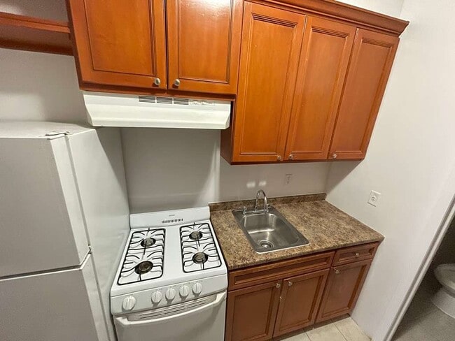 Photo - 568 W 187th St Unidad 3
