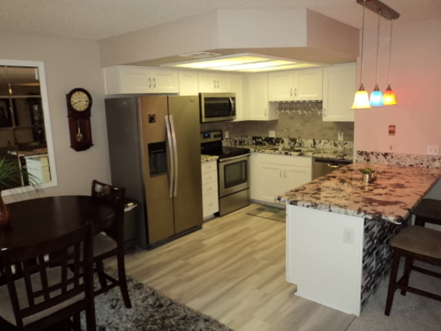 Kitchen - 457 Mesa Blvd Unit 201