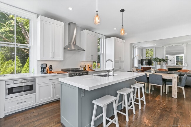 Photo - 35 Rose Hill Rd