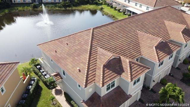 Photo - 566 SW Glen Crest Way