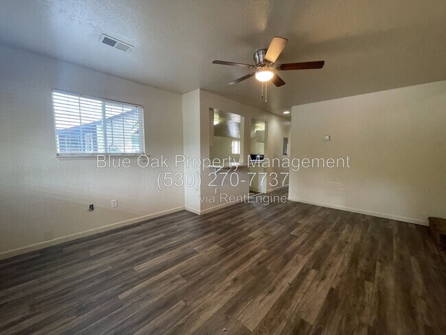 Photo - 524 W 1st Ave