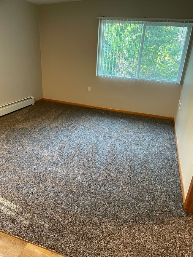 Photo - One Bedroom Apartment, Great Location! Unit 1910-4