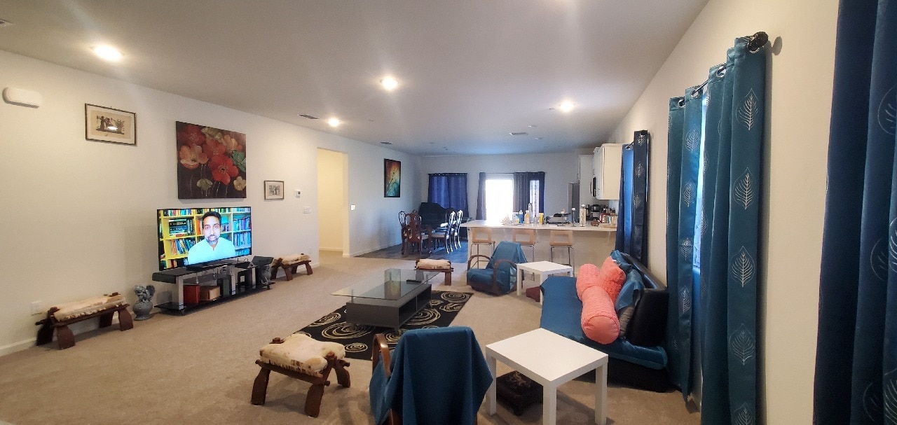 Photo - 3565 Nile St