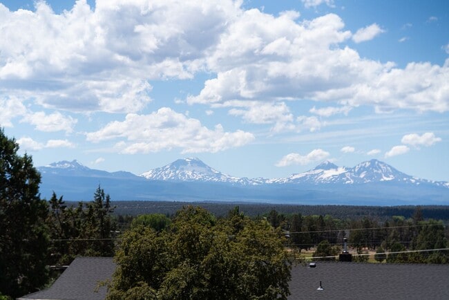 Photo - Brand New 2 Bedroom Duplex in SW Redmond