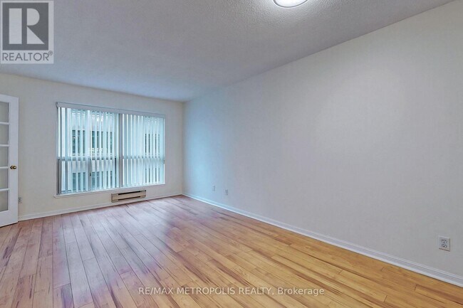 Photo - 7 Carlton St. Unit 708