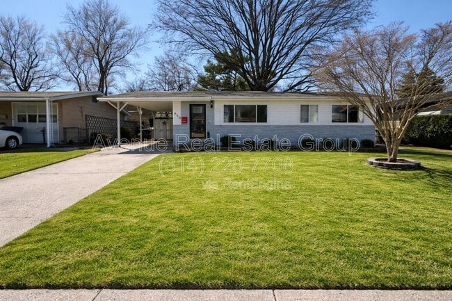 Building Photo - 858 Hazelvalley Dr