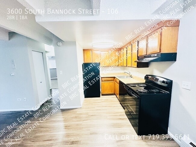 Building Photo - 3600 S Bannock St Unit 106