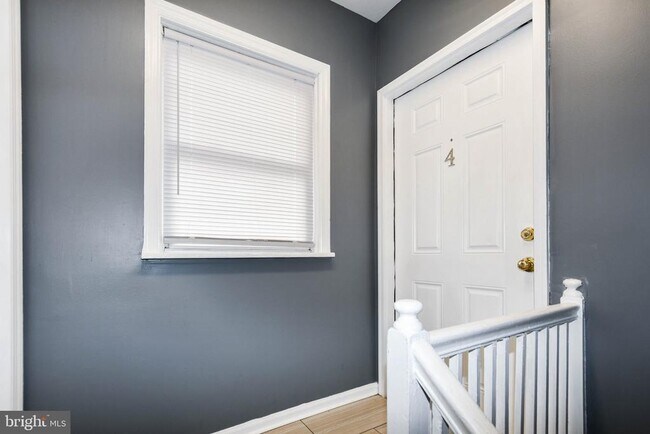 Photo - 554 Newcomb St SE Unit APT 4