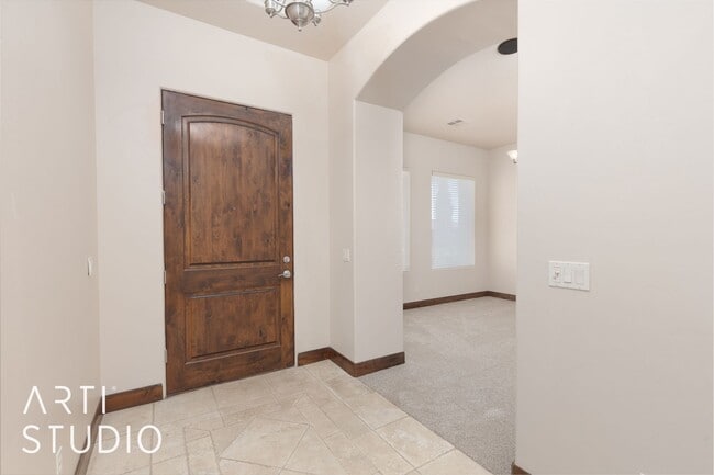 Photo - Silverstone III 4 Bedroom 2.5 Bathroom