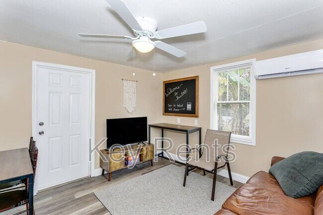 Photo - 1003 Concordia Blvd