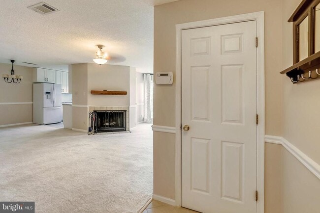 Building Photo - 12103 Greenway Ct Unit 201