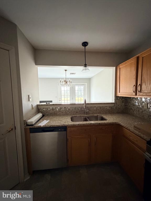 Photo - 156 Sparrow Rd