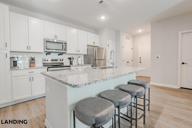 Photo - 1650 Harris Hill Rd Unidad 08-8305