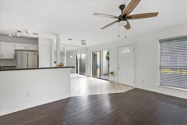 Photo - 2379 Briarwest Blvd