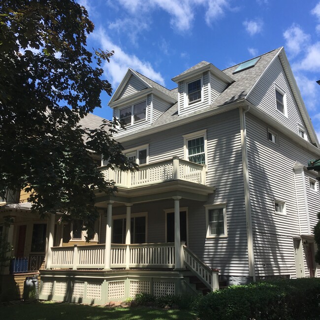 191 Cleveland Avenue - 191 Cleveland Ave Apartments Unit Second Floor