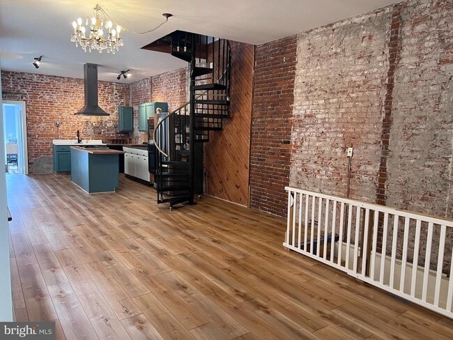 Photo - 2109 N Howard St
