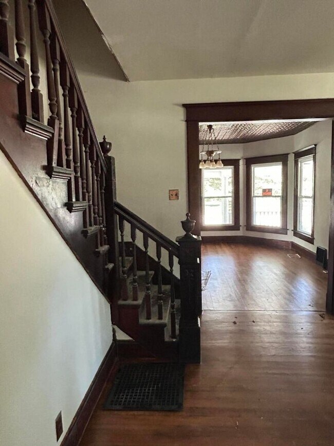 Photo - Large Victorian home in Aurora