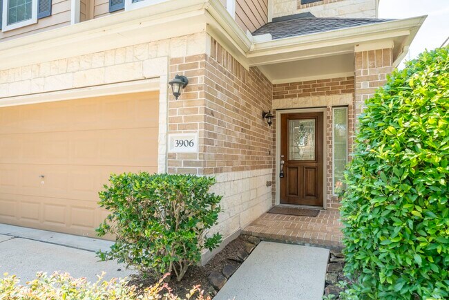 Photo - 3906 Waterford Ln